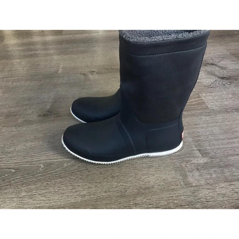 Hunter Women's Size 9 Original Roll Top Sherpa Lined Boot in Navy Blue